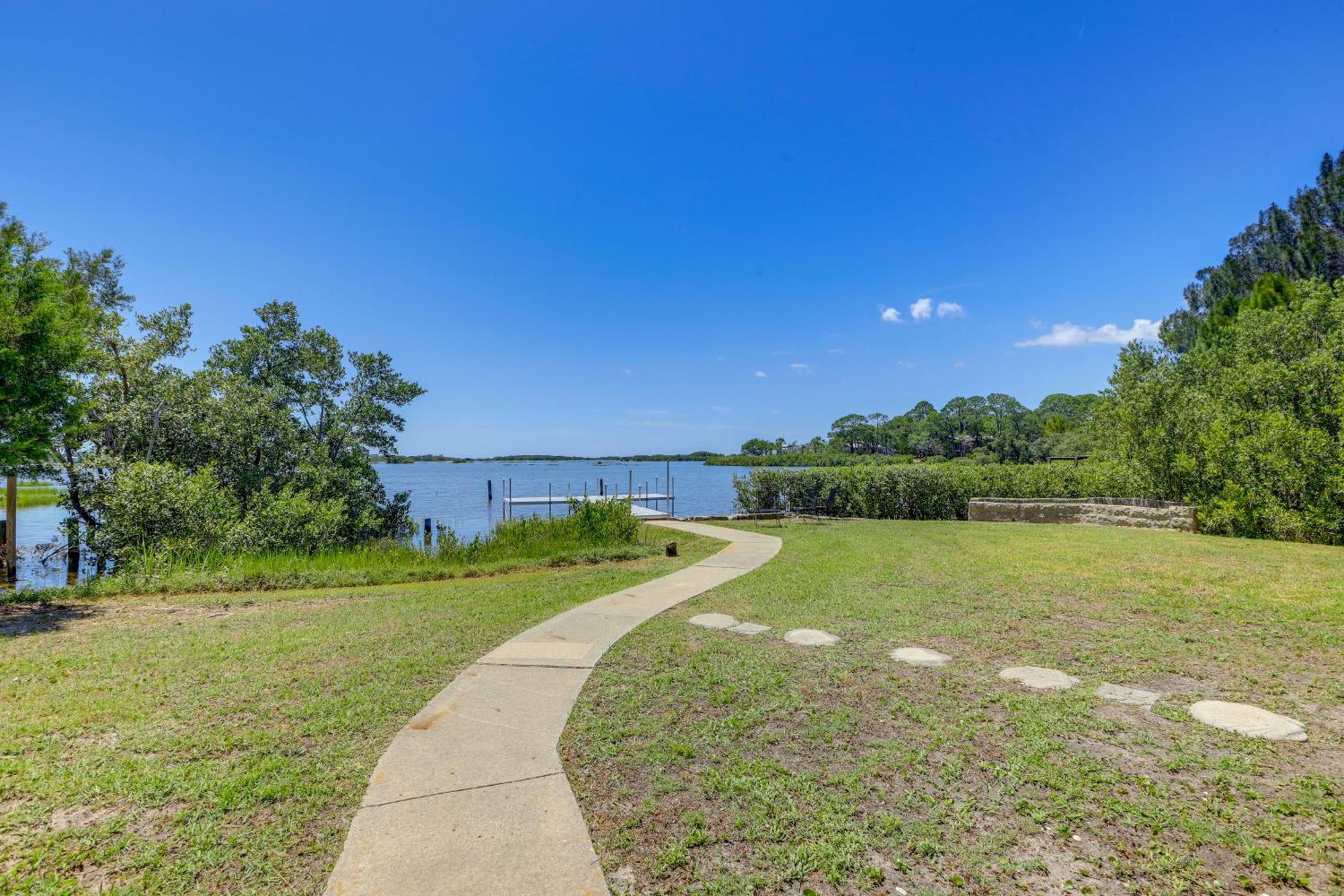 Waterfront Cedar Key Duplex Home Grill And Dock! Екстериор снимка