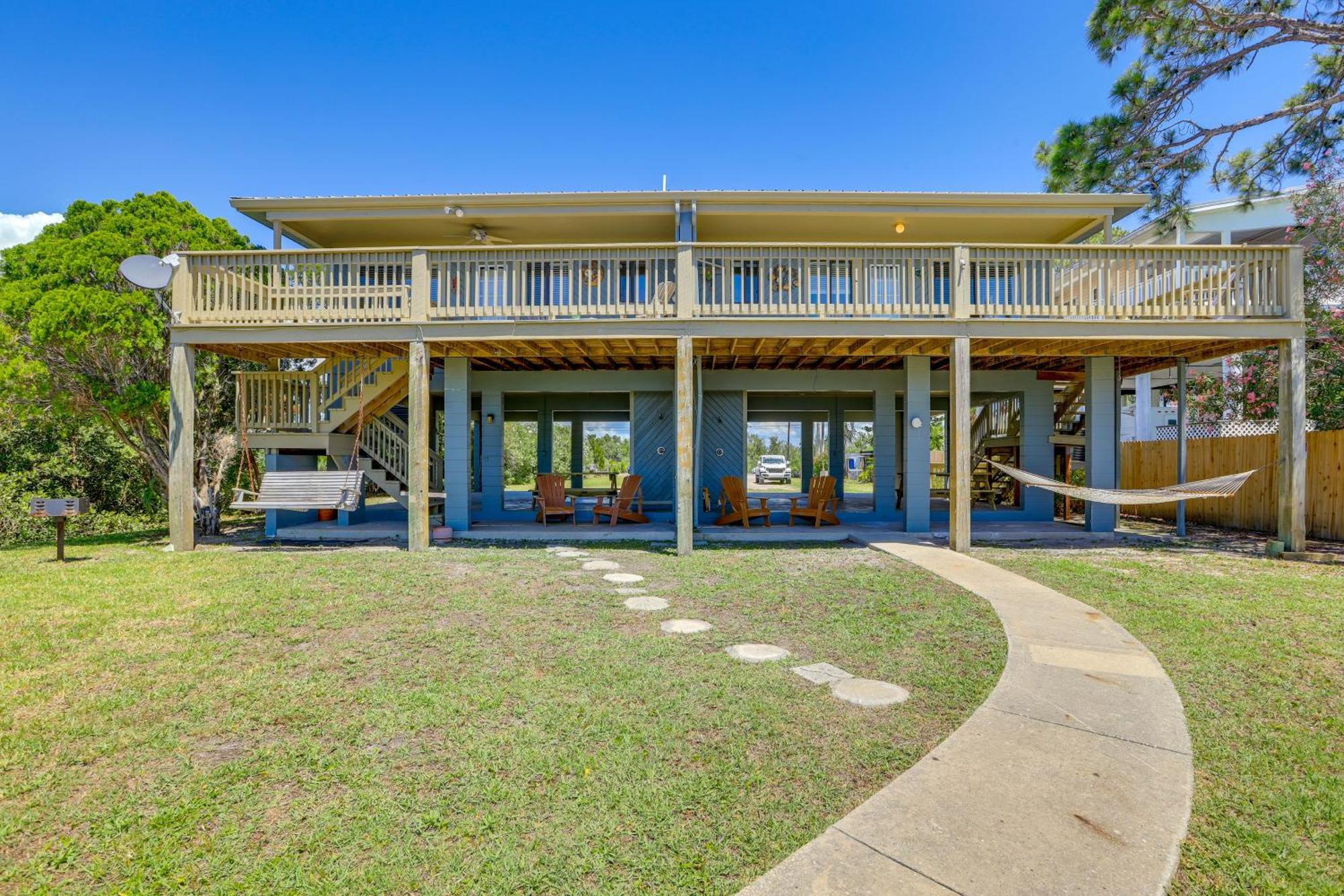 Waterfront Cedar Key Duplex Home Grill And Dock! Екстериор снимка